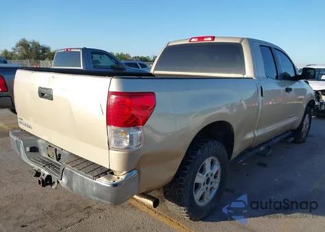 2010 Toyota Tundra Grade 4.6L V8 z USA, uszkodzony, nr VIN 5TFRM5F14AX016168